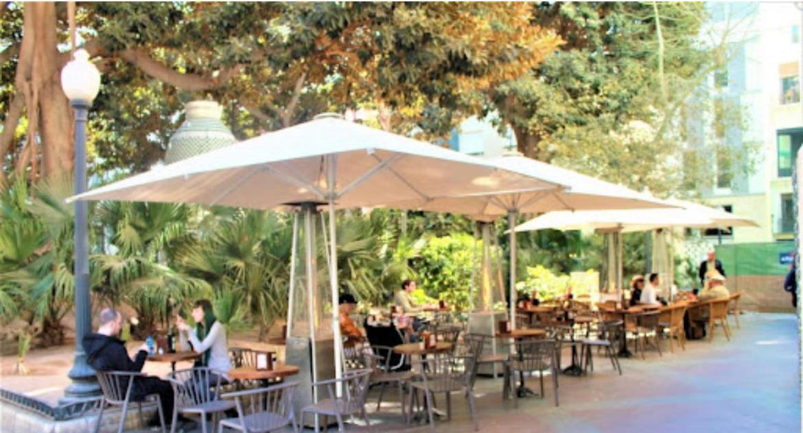אליקאנטה Charming & Spacious Apartment In Historic Centre & Short Walk To Beach מראה חיצוני תמונה