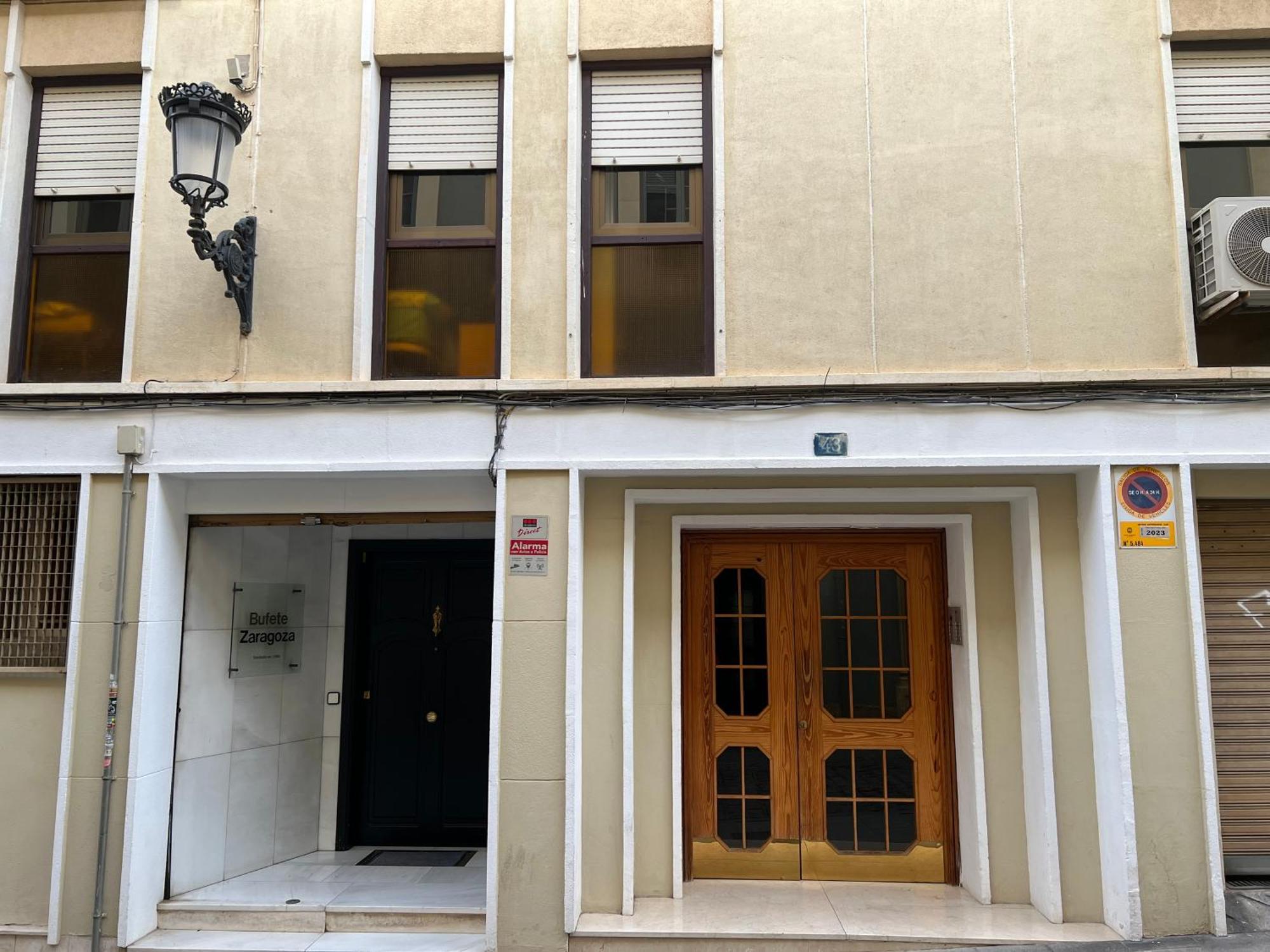 אליקאנטה Charming & Spacious Apartment In Historic Centre & Short Walk To Beach מראה חיצוני תמונה
